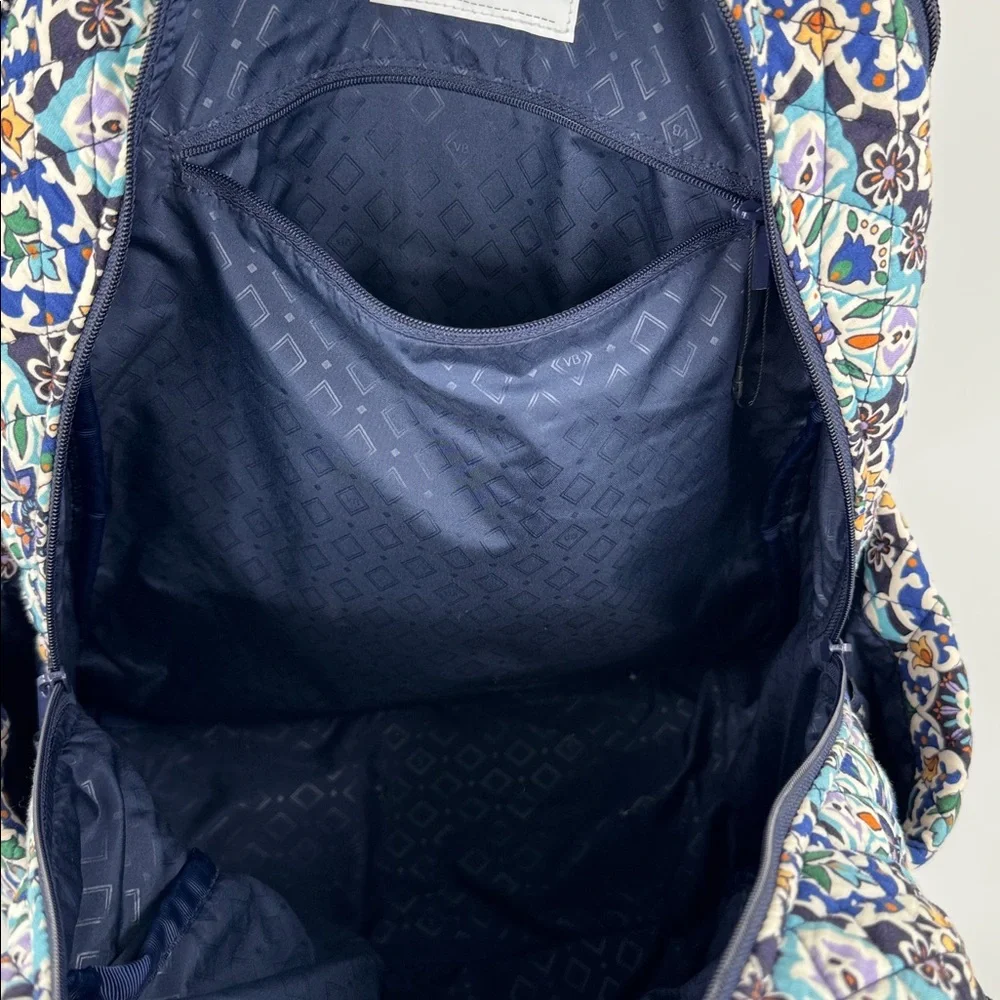 Vera Bradley Essential Backpack Lisbon Medallion Cool